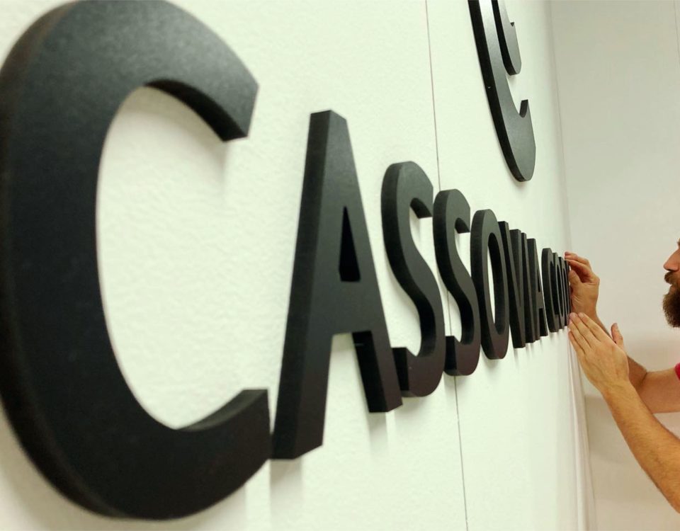 Výroba a montáž cassovia code logo