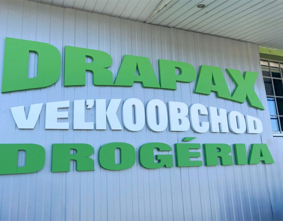 3D logo Drapax výroba a montáž